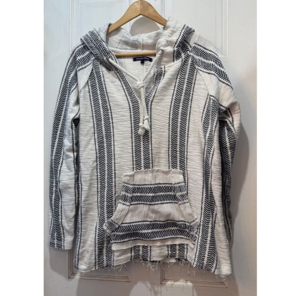 Ocean Drive Textured Boho Beach Hoodie Women’s Size Large (Raw Hem)